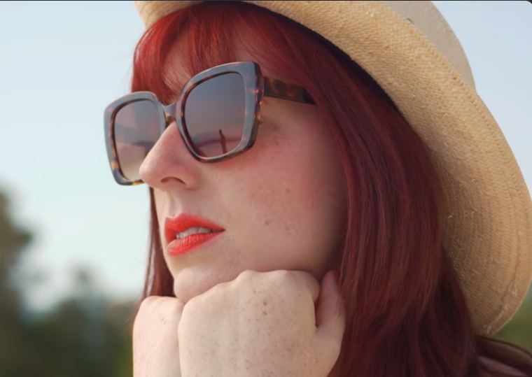 Amy Ellen, straw hat portrait